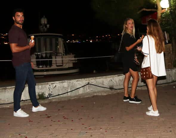 Atakan Işıktutan İsyan Etti! ''Ablam Yaşında Kadın''