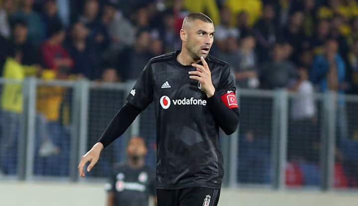 Beşiktaş'ta Burak Yılmaz Şoku!