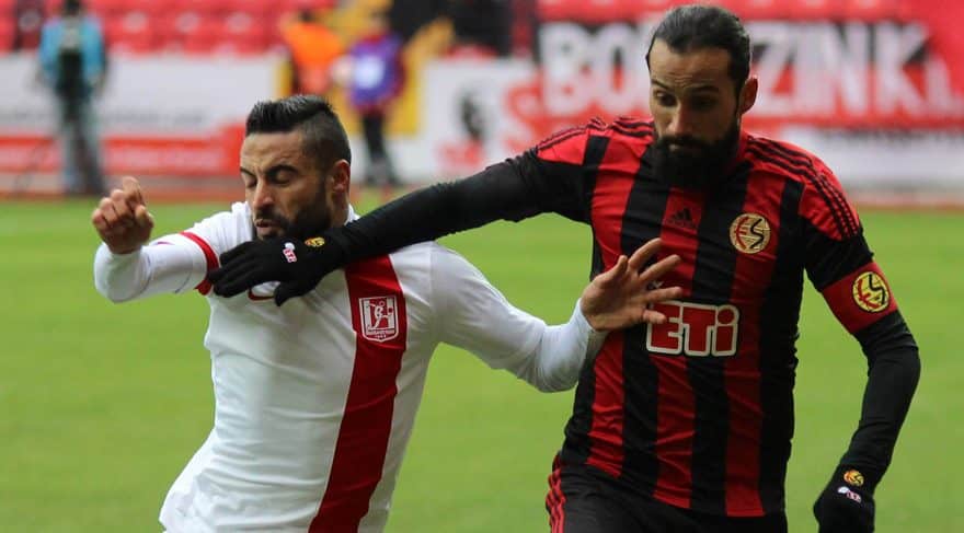 Erkan Zengin Teknik Direktörlüğe Başladı!