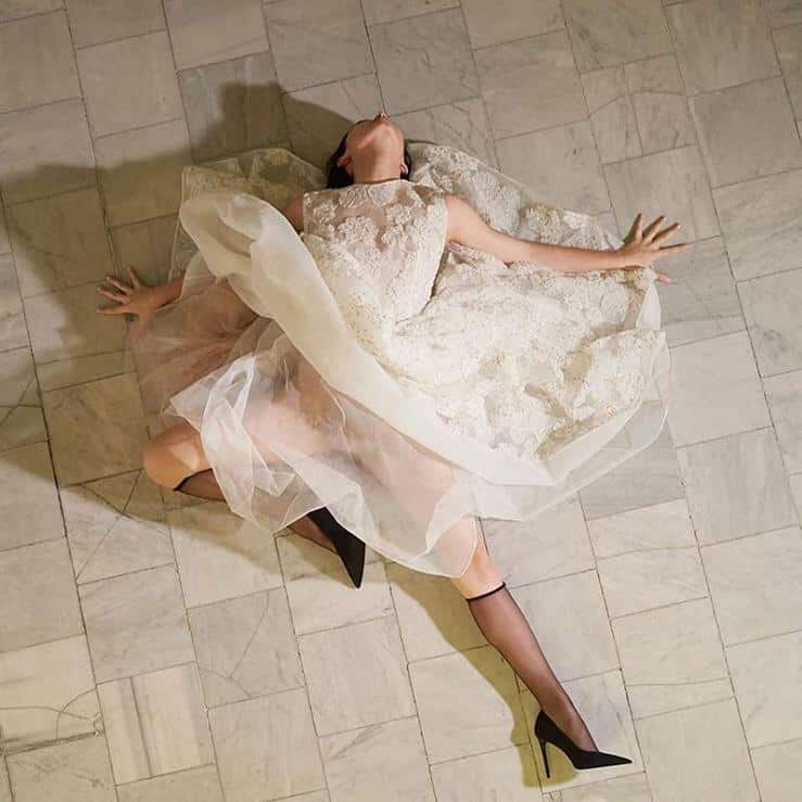 Beren'in Pozu Takipçilerini İkiye Böldü!