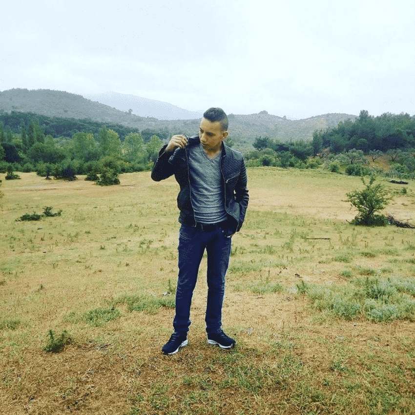 Annesinin Biriyle İlişki Yaşadığını Duyunca Kafasına Vurarak Öldürdü