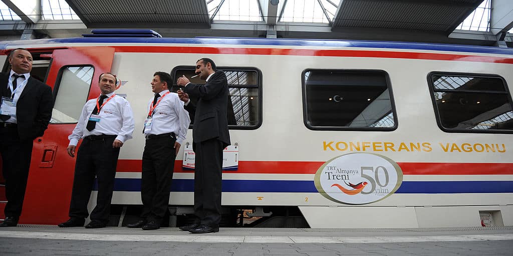 Yüksek Hızlı Tren Biletlerine Zam