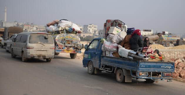 Suriyeliler İdlib'ten Kaçmaya Devam Ediyor!