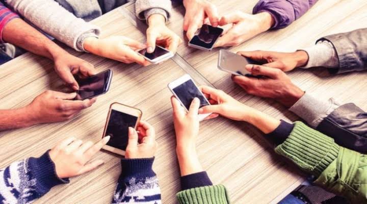 Cep Telefonlarının Zararları