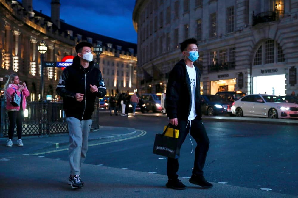 İngiltere'de Sosyal Alan Kısıtlaması