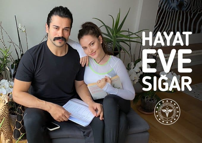 Türkiye'nin En Gözde Çiftinden ''Hayat Eve Sığar'' Mesajı