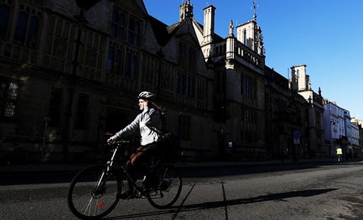 Protestolar İşe Yaradı, İngiltere’de Okullar Kapatıldı