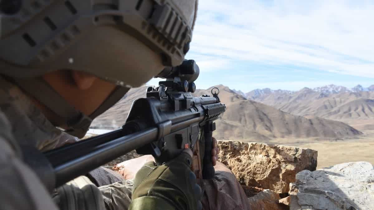 Bölgemize Atış Yapan 4 Terörist Etkisiz Hale Getirildi!