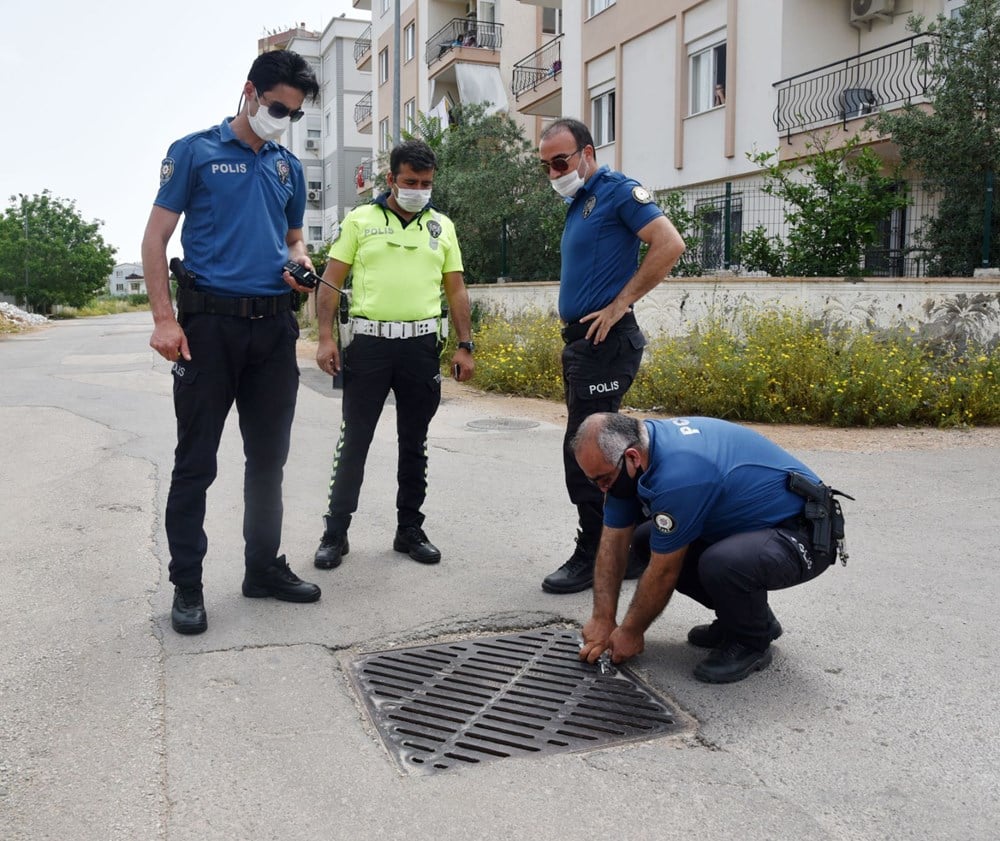 Uyuşturucu İçin Karantinadaki Mahalleye Girmeye Çalıştı, Kanalizasyonda Mahsur Kaldı