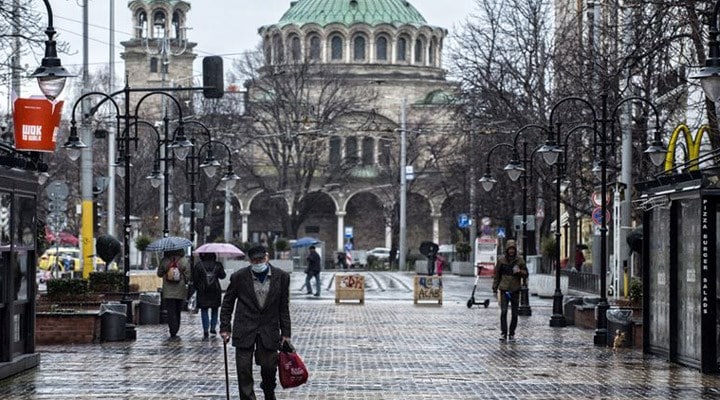 Bulgaristan İkinci Aşamaya Geçti: AVM'ler Açıldı