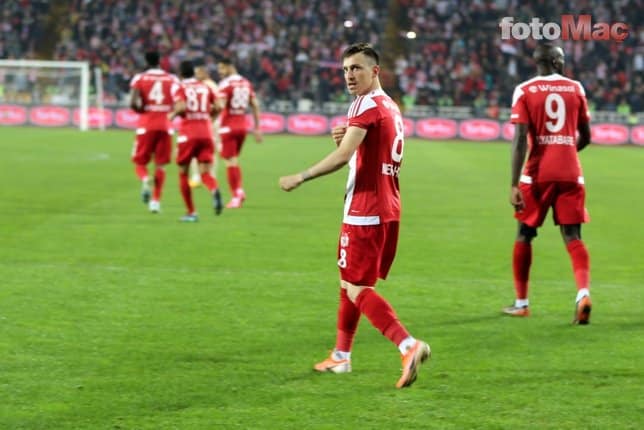 Fenerbahçe-Galatasaray Arasındaki Transfer Mücadelesi Devam Ediyor!
