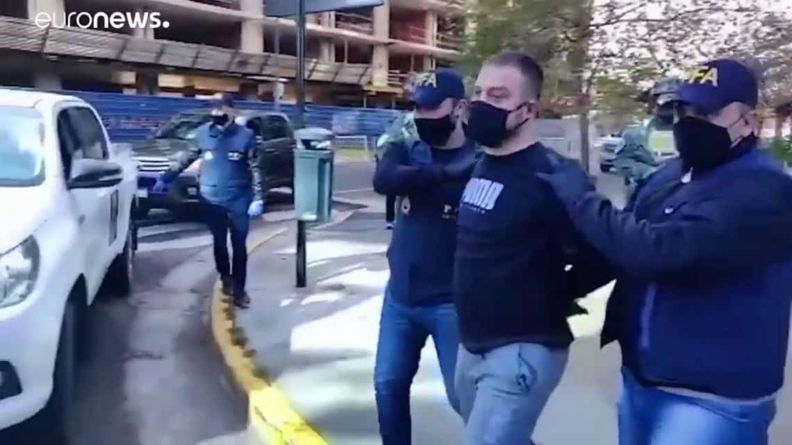 İzmir’den Kaçan Suç Çetesi Arjantin’de Yakalandı