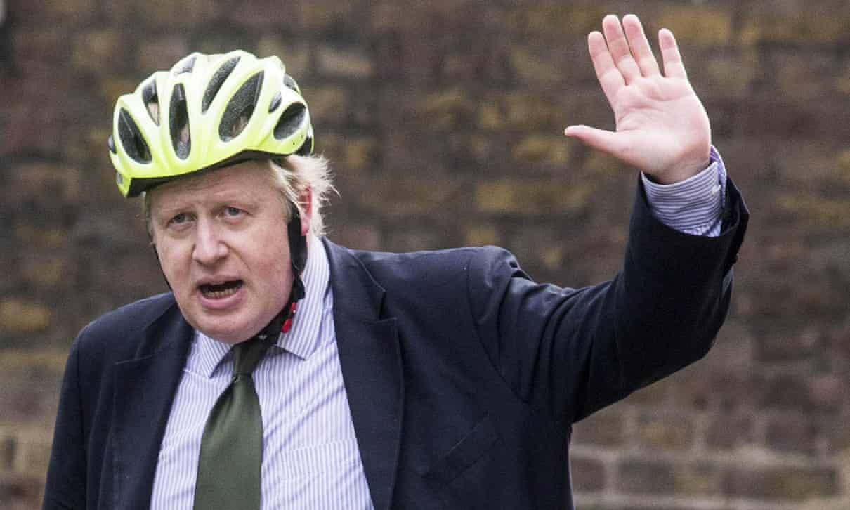 Boris Johnson Halkının Kilo Vermesi Gerektiğini Vurguladı