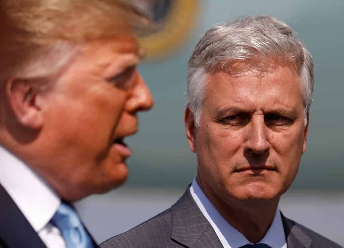 Koronavirüs Beyaz Saray'a Sıçradı!