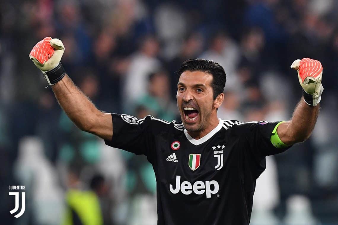 Buffon Serie A Tarihine Geçti!