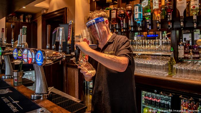 İngiltere Halkı Normalleşme Sürecine Katılmıyor