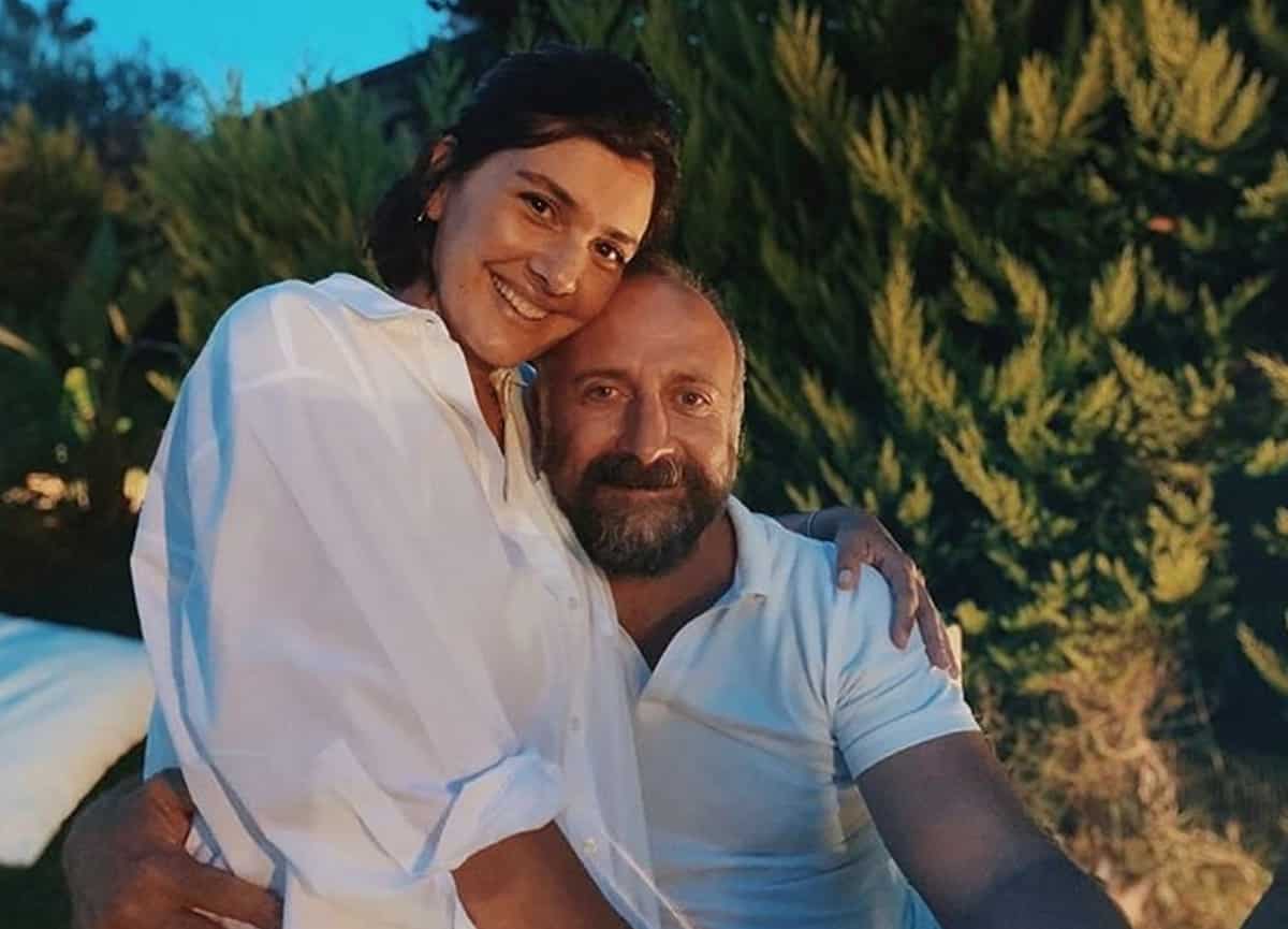 Bergüzar Korel ve Halit Ergenç Evliliklerinin 11. Yılını Kutladı
