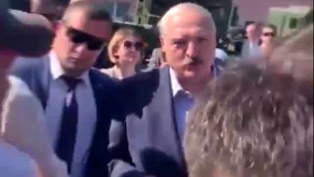 Belarus Başkanı Göstericilere Meydan Okudu: Erkek Olun!