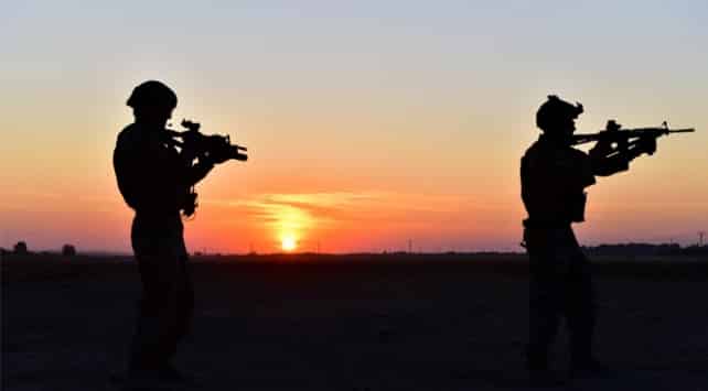 Son Dakika: Biri Kırmızı Bültenle Aranan İki Terörist Teslim Oldu!