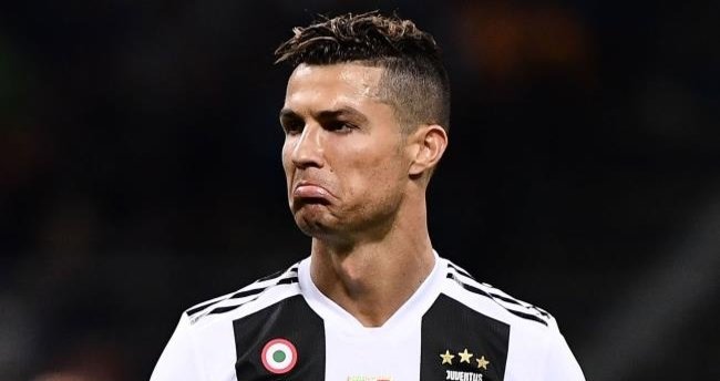 Koronavirüse Yakalanan Ronaldo’nun 2. Testi De Pozitif Çıktı!
