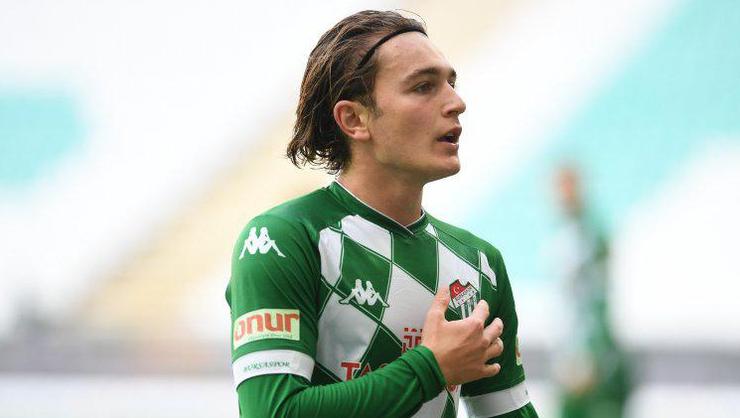 Performansıyla Göz Kamaştıran Ali Akman Hangi Takımı Tutuyor?