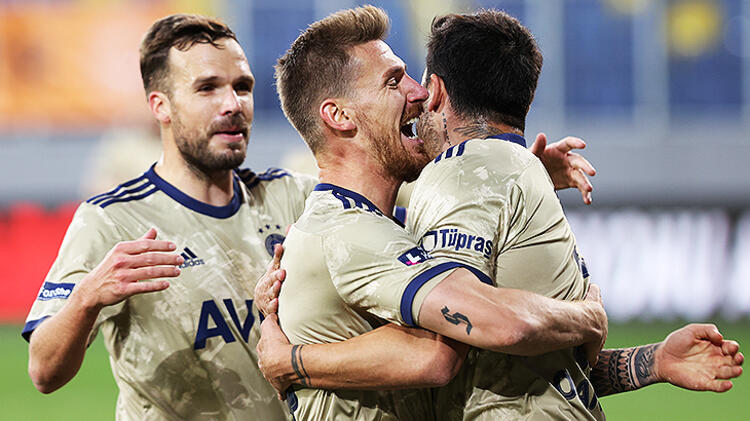 “Erol Bulut Süper Lig’in En Şanslı Teknik Adamı”