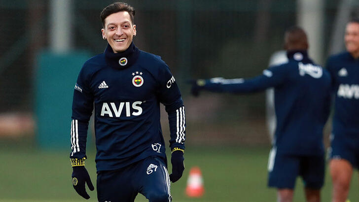 Mesut Özil’in Transfer Maliyeti Belli Oldu!