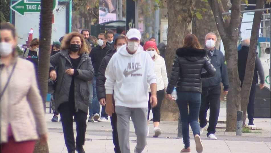 Kısıtlama Hiçe Sayıldı, Bağdat Caddesi Doldu Taştı!