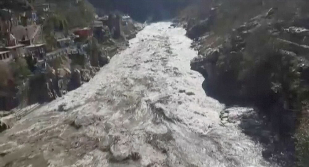 Hindistan’da Facia: 150 Kişi Kayıp!