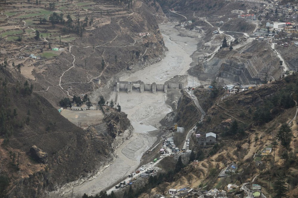 Hindistan’daki Buzul Felaketinde Kayıplar Artıyor!