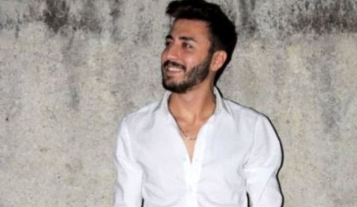 Ümitcan Uygun'un Arkadaşı Canlı Yayında Bir Kadına Şiddet Uyguladı! 