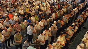 Son Dakika: Diyanet Teravih Namazı’nın Evde Kılınacağını Açıkladı!