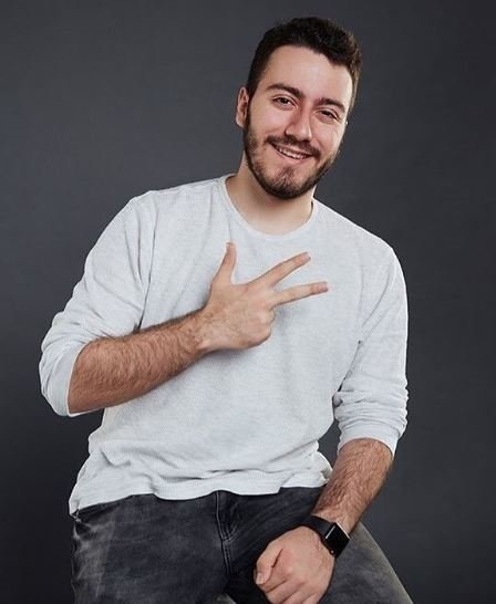 Ünlü Youtuber’ın Partisine Polis Baskını