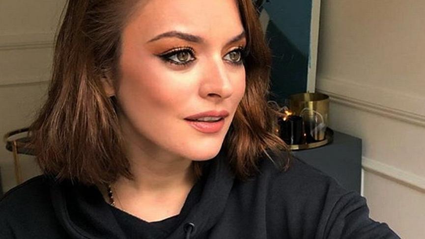 Ezgi Mola Tüyler Ürpertici Sırrını Açıkladı!