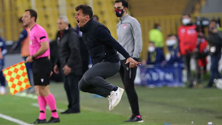 Fenerbahçe'de Emre Belözoğlu Sorumluluğu Üstüne Aldı