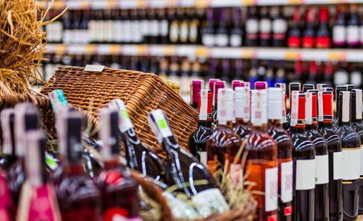 Alkol Yasağı Yılan Hikayesine Döndü
