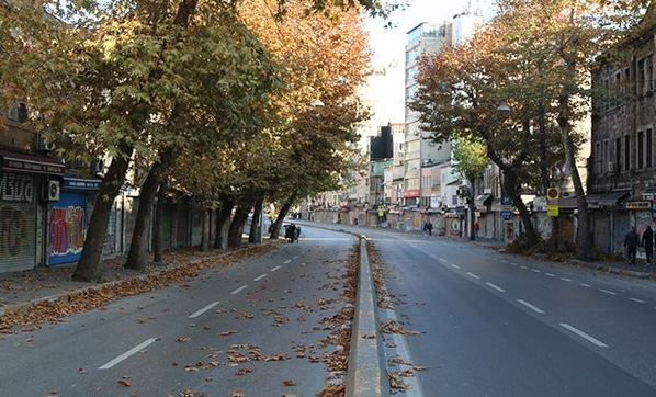 Tam Kapanmanın Birinci Haftası: Yeterli Etki Henüz Görülmedi