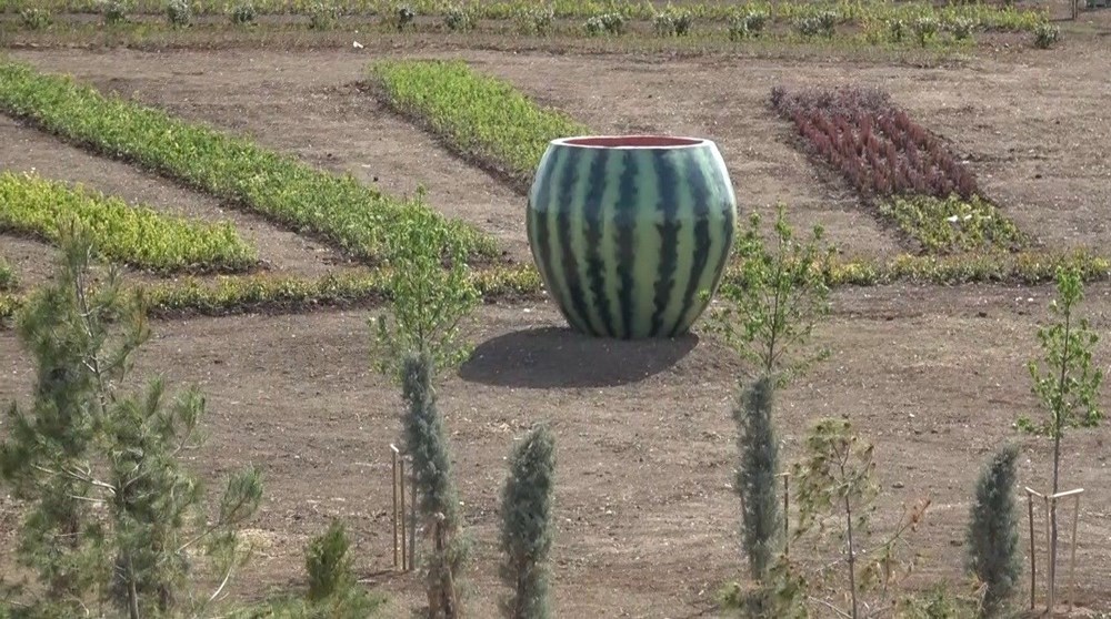 Diyarbakır'da Gündem Olan Heykeller Kaldırıldı