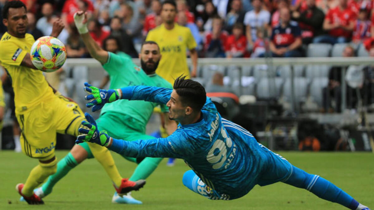 Ajax, Altay Bayındır İçin Geliyor!