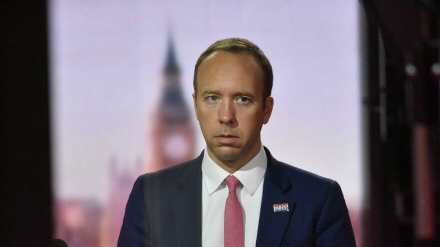 İngiltere Sağlık Bakanı İstifa Etti!