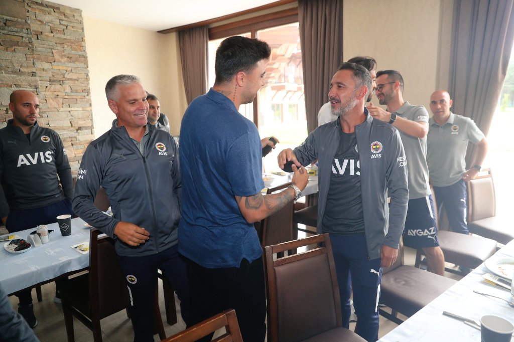 Fenerbahçe’de Milliler Kampa Katıldı