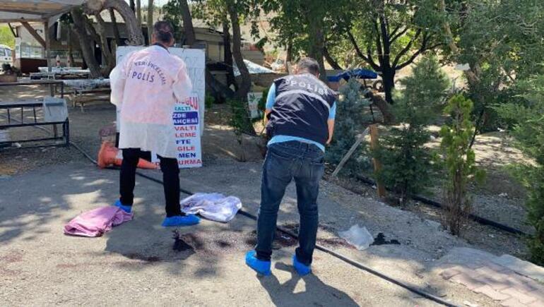 “Çay Soğuk” Diyen Müşteriyi Başından Vurdu!