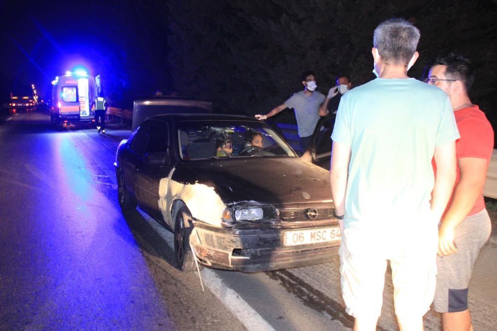 Kaza Yapan Sürücü Ailesini Bırakıp Kaçtı!