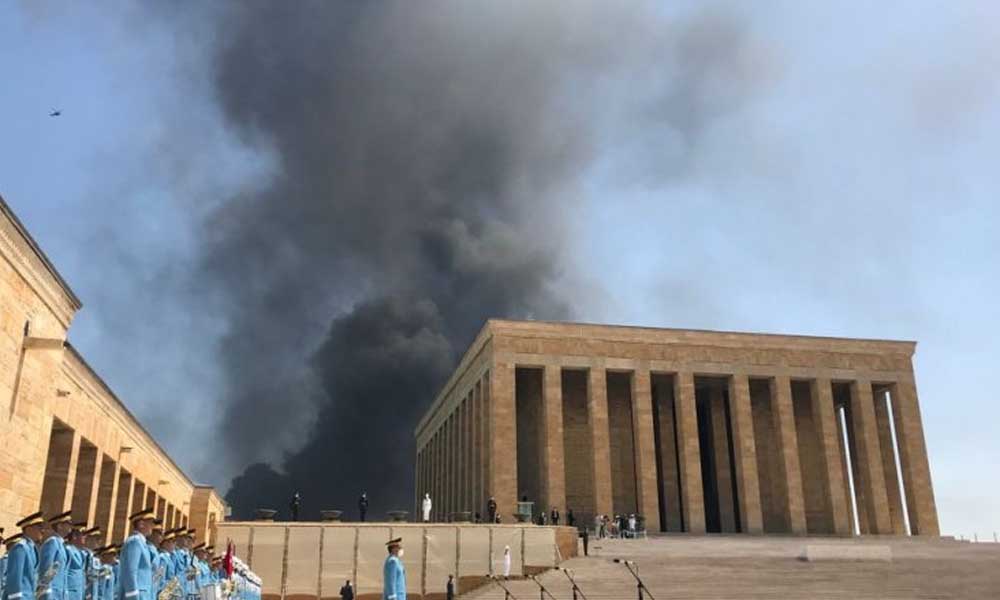 Anıtkabir'e Ulaşan Alevler Endişeye Neden Oldu