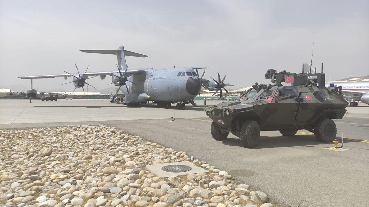 Kabil’de Türk Vatandaşların Tahliyesine Devam Ediliyor