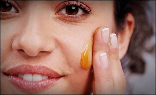 Cildi Güzelleştiren Bal Maskesi Tarifi