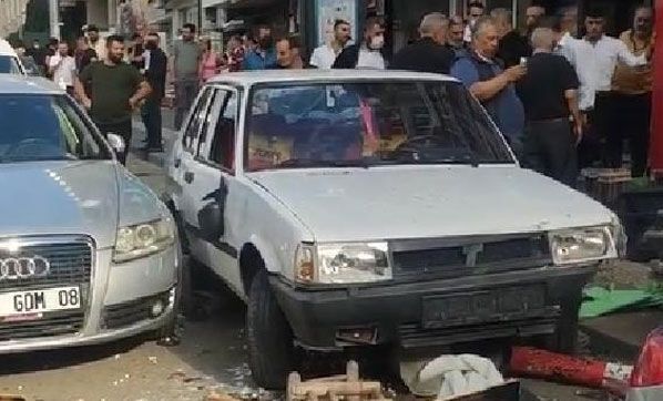 Ehliyetsiz Sürücü 3 Kişiyi Biçti!