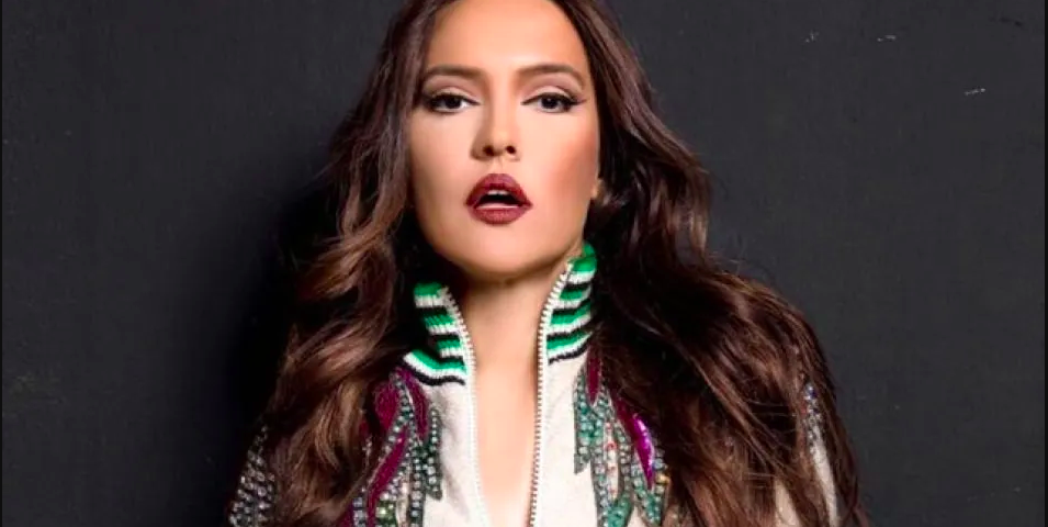 Demet Akalın'dan Küfürlü Kadın Cinayeti Tepkisi