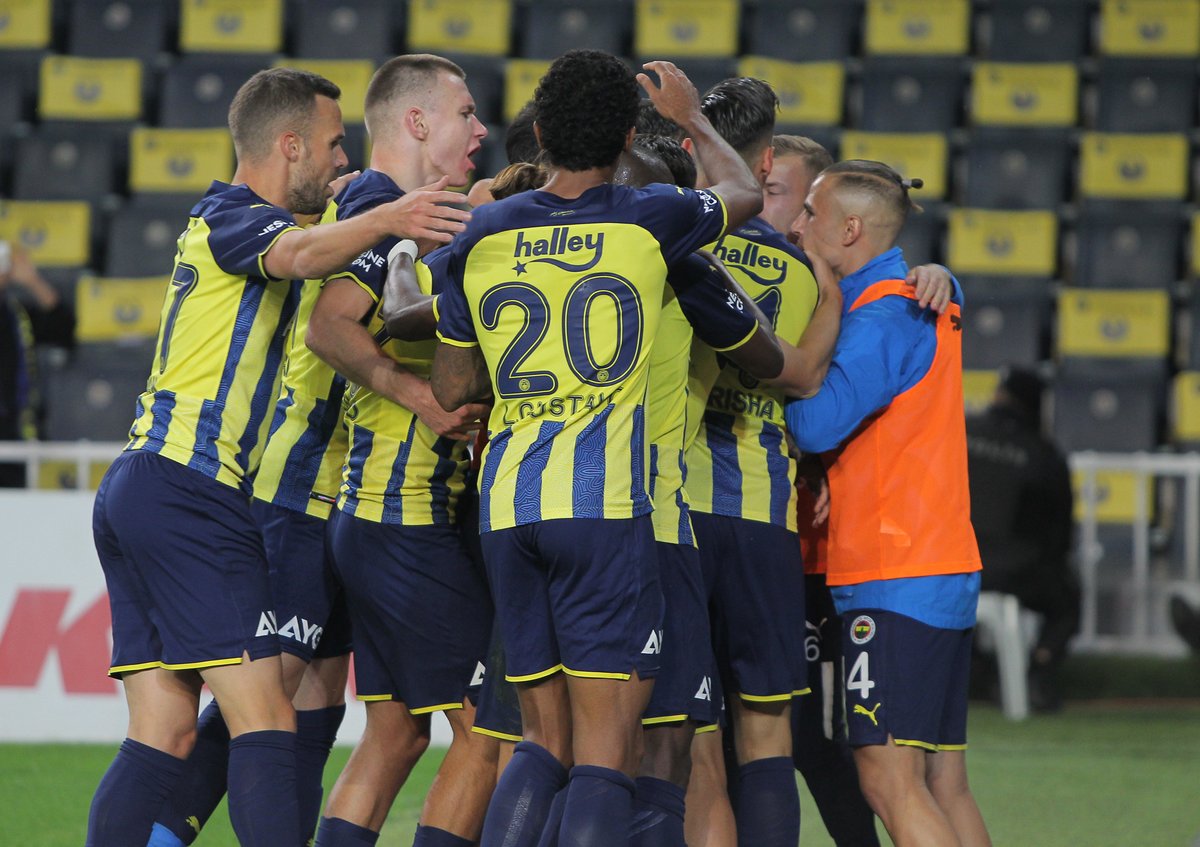 Fenerbahçe Sahasında Hata Yapmadı