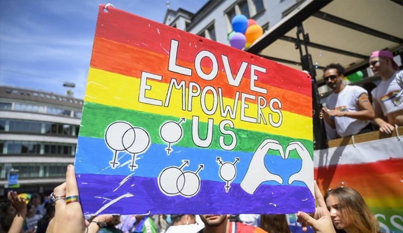 İsviçre Eşcinsel Evliliklerin Kabul Edildiği 30’uncu Ülke Oldu!